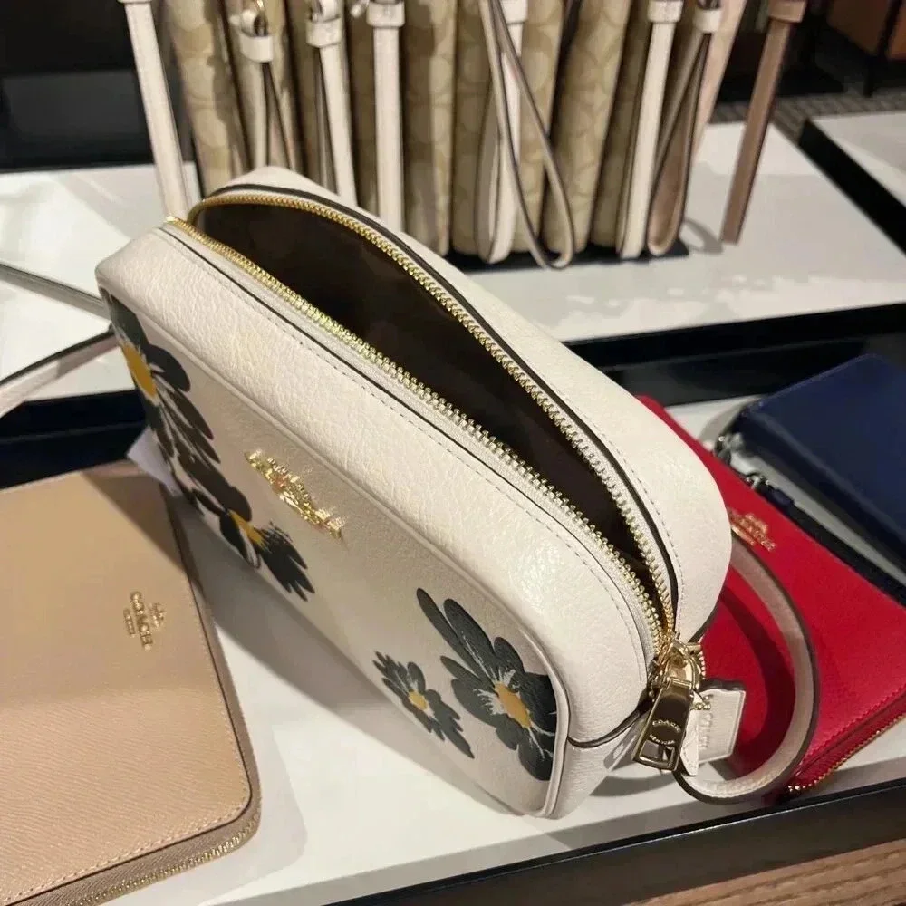 JAMIE CAMERA BAG WITH FLORAL PRINT (COACH CZ598) GOLD/CHALK MULTI - Picture 5 of 11